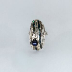 Hõbesõrmus musta pärli ja apaloonega